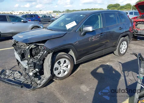 2025 Toyota Rav4 Le z USA, uszkodzony, nr VIN JTMK1RFV4SD131330